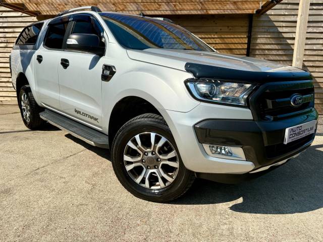 Ford Ranger Pick Up Double Cab Wildtrak 3.2 TDCi 200 Auto Pick Up Diesel Silver