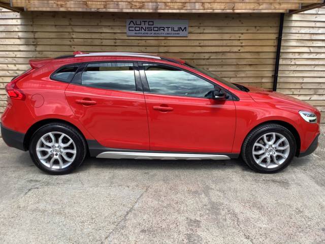 2017 Volvo V40 Cross Country 1.5 T3 [152] Cross Country Pro 5dr Geartronic