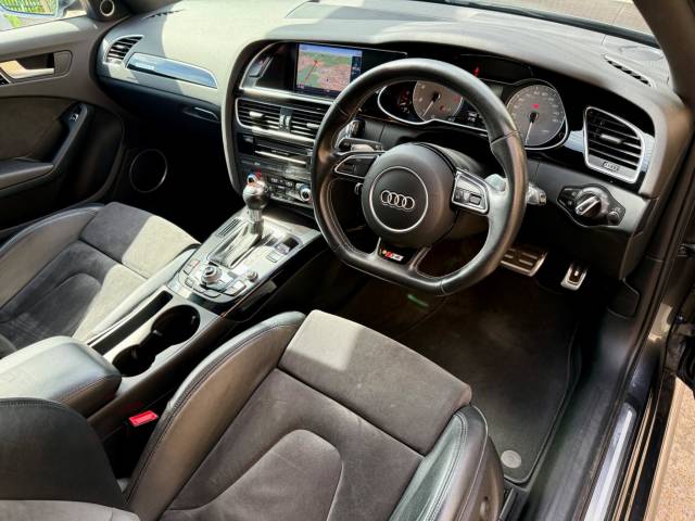 2015 Audi S4 Avant 3.0 S4 Quattro Black Edition 5dr S Tronic [Nav]