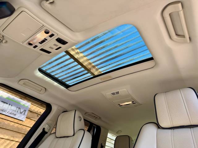 2012 Land Rover Range Rover 4.4 TDV8 Westminster 4dr Auto